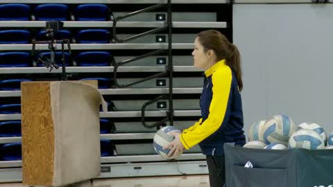 Inside Volleyball Practice - Setter Decision Making Drill with Coach Ashlie Hain
