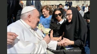 Sister Vassa Larin Kissed Pope Francis
