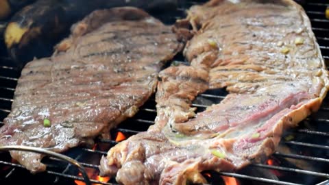 Como se adoba Carne de Res y Pechuga de Pollo?/Asado Colombiano
