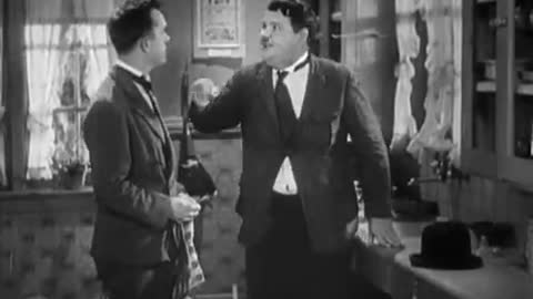 One Good Turn - Laurel and Hardy
