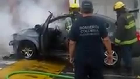 Vehículo ardió en llamas en Bucaramanga