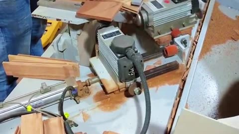 Pneumatic board chamfering equipment - machinery make work easy - Routine Crafts