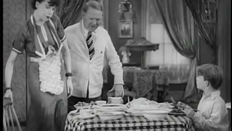 The Barber Shop (1933) Comedy, Short Film