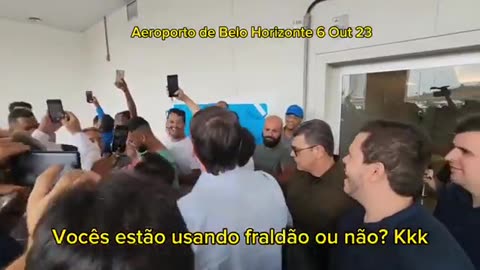 Em BH, Bolsonaro diz que Lula é quem deve usar fraldão: "pelas cagadas que ele faz"
