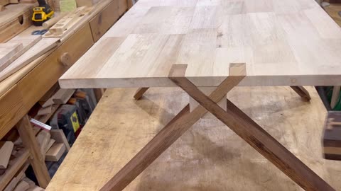Tenon method that combines up to the top plate