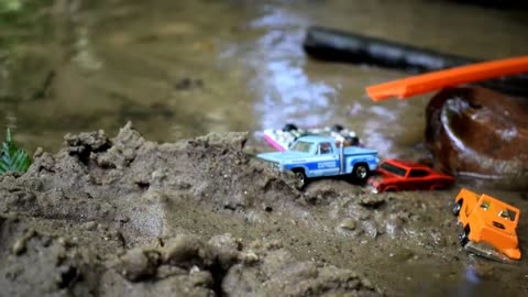 MUDDY TOY CARS | Toy and Learning Videos for Children | Babies through Preschool