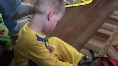 Toddler Playing With Shaving Kit Gives Mom A Wild Response