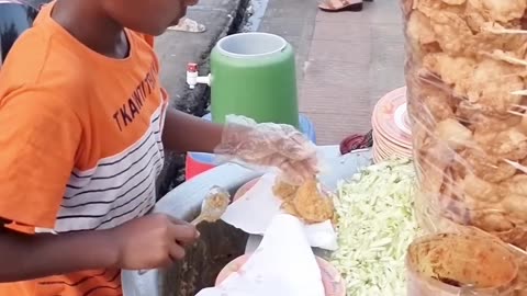 8 years old boy selling panipuri #bangladeshi street food #