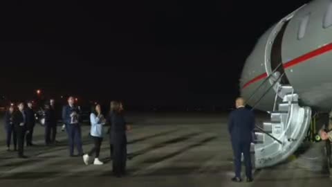 Biden wonders into plane from Russia