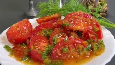 The tomato appetizer is simply amazing! 🍅Great salad – quick and tasty!