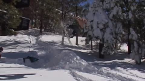 The best snowboarding and skiing fails