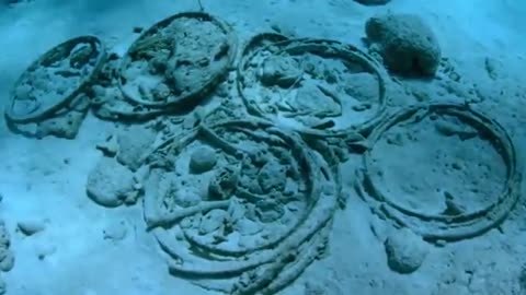 Crew Finds Incredible Shipwreck Evidence_ _ Cooper_s Treasure.