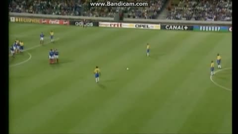 Roberto Carlos Unbelievable Free Kick Goal