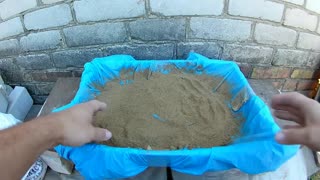 Making green sand