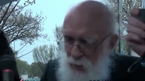 JAMES RANDI EXPOSES. HIMSELF