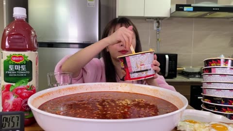 Korean Supersize Spicy Instant noodles EatingshowㅣSamyang Ramen MUKBANG