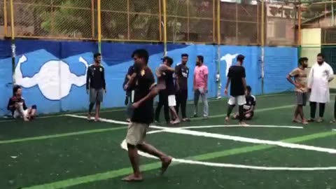 Foodball Play with Friends club