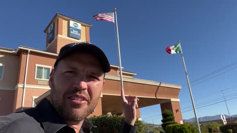 Ben Bergquam | WTH?? Nogales, AZ Best Western Hotel is flying the Mexican flag