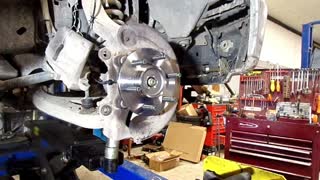 FORD F150 WHEEL BEARING / HUB REPLACEMENT