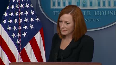 Doocy ROASTS Psaki On Hypocritical Vax Requirements For Migrants Along The Border