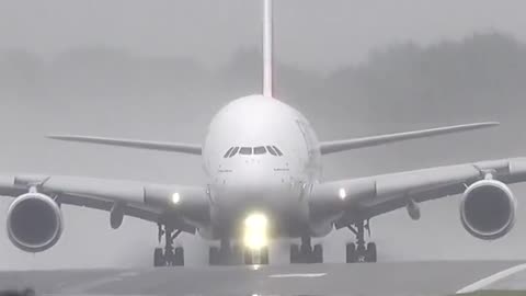 Airbus A380 powering down the runway at BHX! 🔥🤌