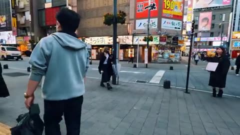 tokyo japan streen shopping and walking