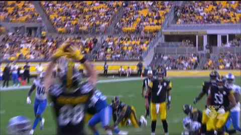 Big Ben fakes out multiple cameras with this pump fake