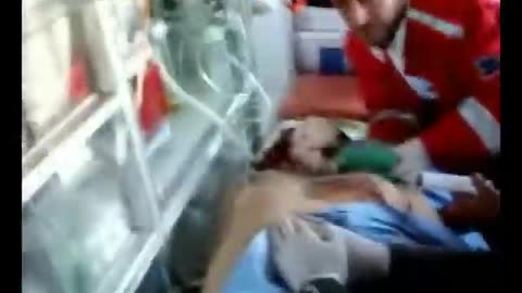 (Jan 2009) Palestinian medics transporting victims of Israeli bombing to hospital