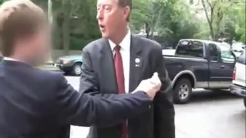 2010, Dem. Congressman Assaults Student Journalist (1.10, )