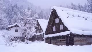 Relaxing Piano music - Winter Snowing at Christmas