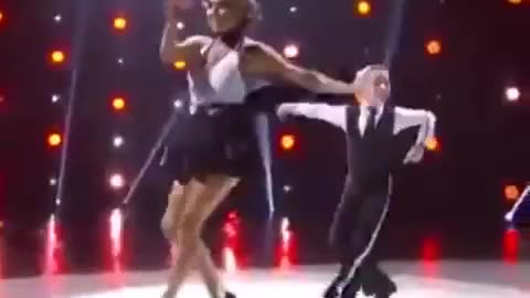 Must watch fantastic dance between Mother and son.