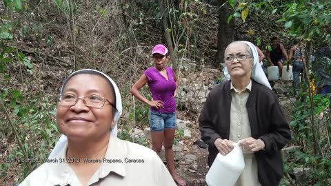 Collecting clean spring water on Waraira Repano, Caracas (part 2)