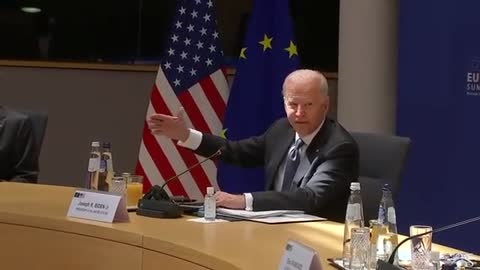 Confused Joe Biden Gets Lost Reading His Own Notes ..Again