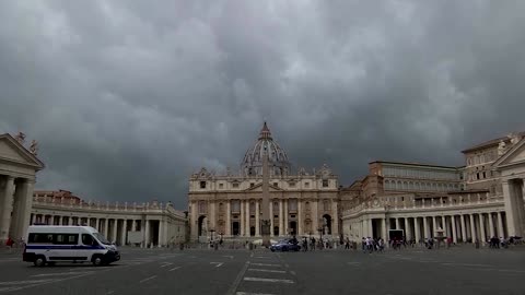 Vatican judge indicts 10 for alleged financial crimes