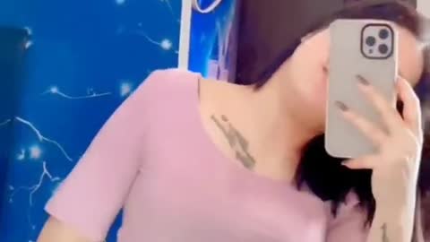 Jasneet kaur hot instagram reels