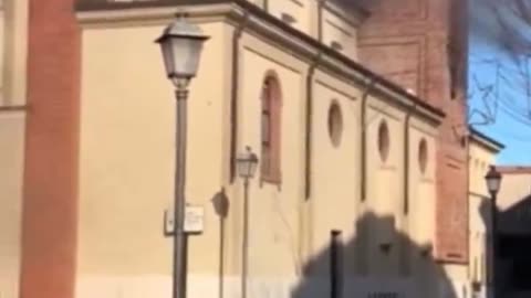 Moroccan Muslim breaks into a church in Villastanza (Milan) with ax