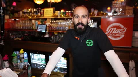 New York City bar fights back against Andrew Cuomo's and Bill de Blasio's COVID-19 lockdown