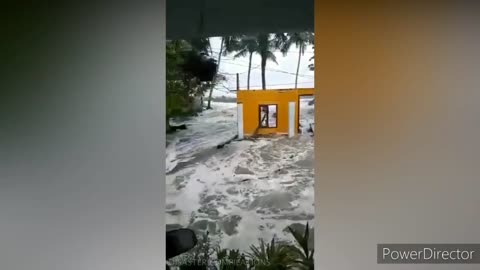 HUGE Waves from Cyclone Tauktae Flood Kerala, India - May 2021 part 1
