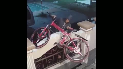 bike thief caught on cctv