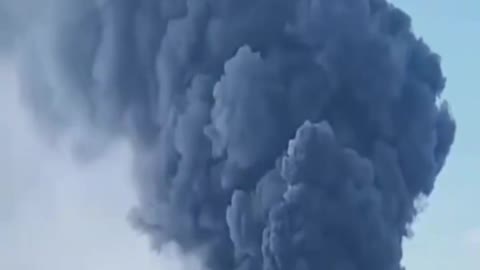 🔥🔥Massive Fire Paris Visible from Orly Airport