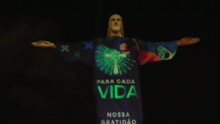 El Cristo Redentor vuelve a iluminarse en homenaje a las víctimas de COVID-19