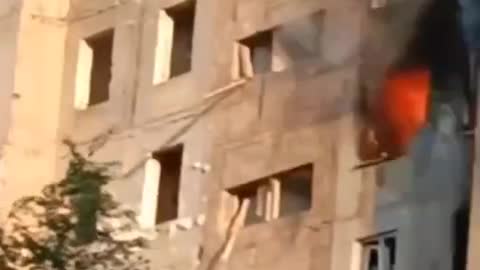 The number of people injured as a result of shelling the nine-story building in Alchevsk