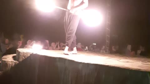 Italian Guy amaze crowd with metal fire show