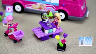 Play Camper Barbie in Building