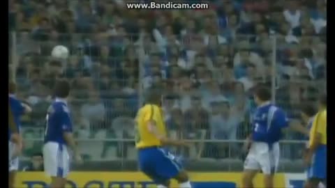 Roberto Carlos Amazing Impossible Goal