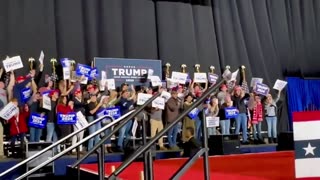MASSIVE Crowd For Donald Trump In New Hampshire Ahead Tuesday's Vote