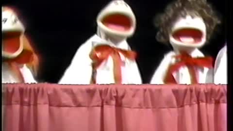 PUPPETS -- WE WISH YOU A MERRY CHRISTMAS