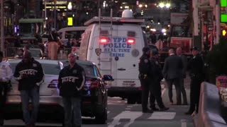 Disparan a dos mujeres y una niña en Times Square y la policía busca al atacante