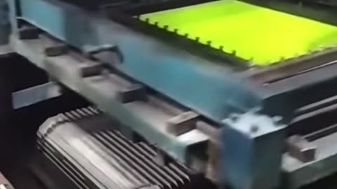How Luggage Bags Are Made In China Factories