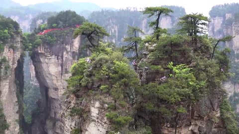 "Avatar" Mountain & Wulingyuan Scenic Area, Zhangjiajie, China [Amazing Places]